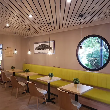 Euro Airport Orly Rungis Fresnes (Val-de-Marne)