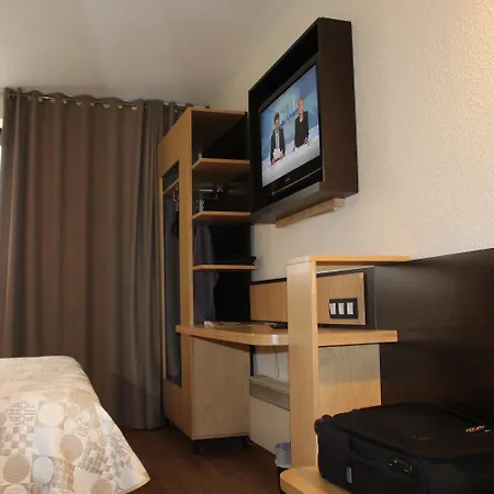 Euro Airport Orly Rungis 3*